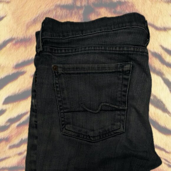 Super cute flared leg unisex jeans 1/1 - Picture 3 of 3